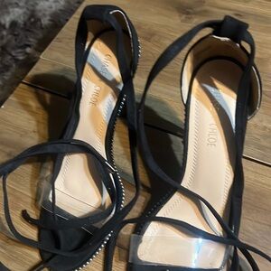 Chase + chloe black size 10